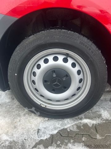 Panel van MERCEDES-BENZ Vito 110 LANG 6G KLIMA TEMPOMAT 2-SITZE SCHRÄNKE