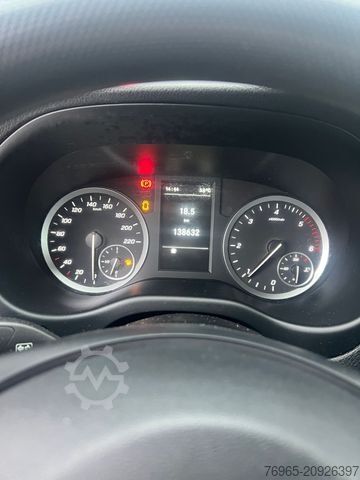 Panel van MERCEDES-BENZ Vito 110 LANG 6G KLIMA TEMPOMAT 2-SITZE SCHRÄNKE