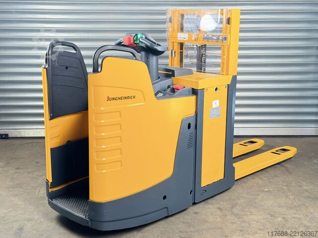 High lift truck driver Jungheinrich ERD 220 - Service Neu  nur 3.995 Std. Batterie 80%