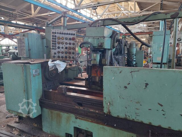 Thread milling and hobbing machine STANKOIMPORT 5А352ПФ