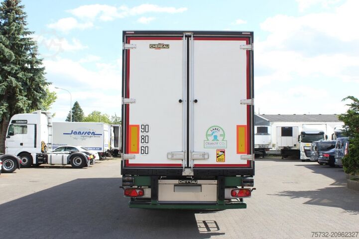 Semitrailer Chereau Carrier Vector 1550  Fleischer Meat Viande