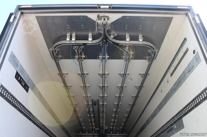 Semitrailer Chereau Carrier Vector 1550  Fleischer Meat Viande