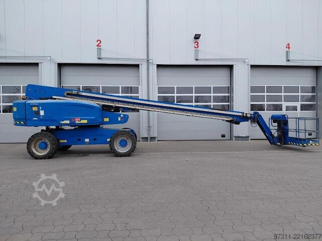 Telescopic boom lift Genie S-85