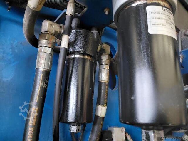 Telescopic boom lift Genie S-85