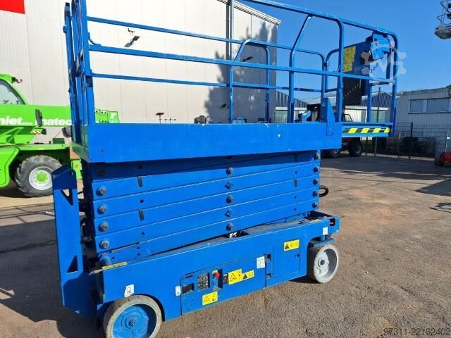 Scissor lift Genie GS-4047