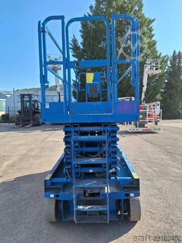 Scissor lift Genie GS-4047