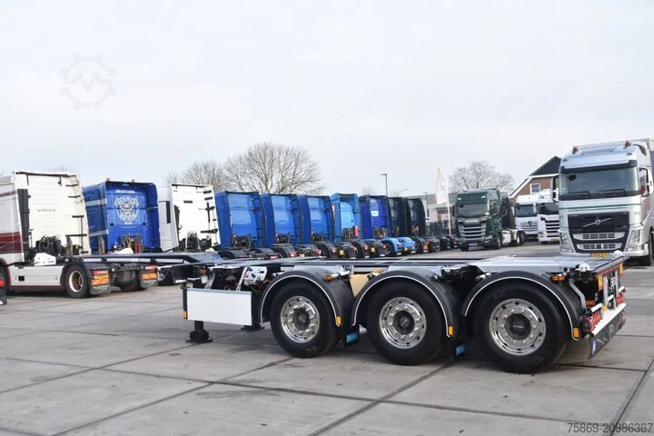 Container transportation D-TEC FLEXITRAILER - ADR FL - ALL CONNECTIONS - LIFT ...