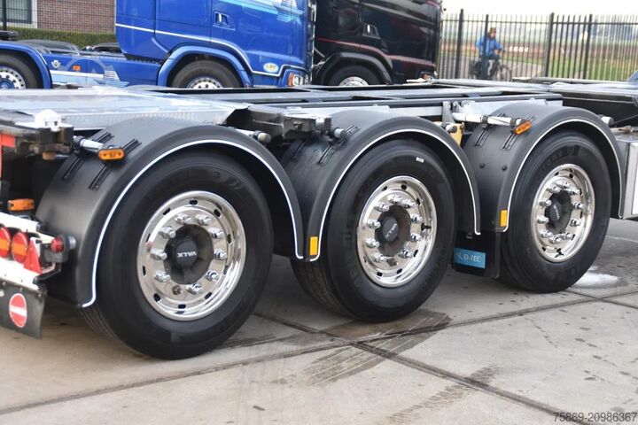 Container transportation D-TEC FLEXITRAILER - ADR FL - ALL CONNECTIONS - LIFT ...