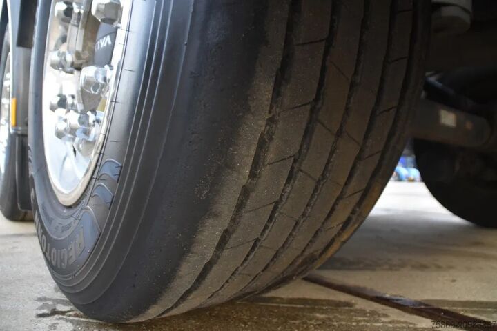 Container transportation D-TEC FLEXITRAILER - ADR FL - ALL CONNECTIONS - LIFT ...