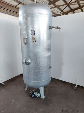 Hot-dip galvanized vertical compressed air tank VIG-MAGNET 1000 L