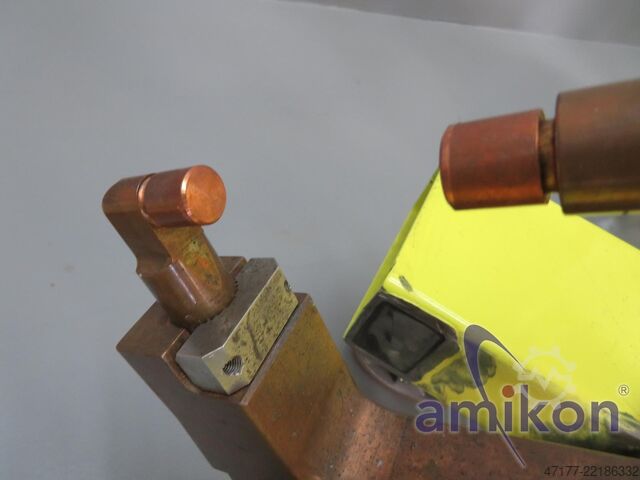 Roboterschweißzange + Stanznietengerät Nimak Tucker Kombination MF180 + C-Bügel