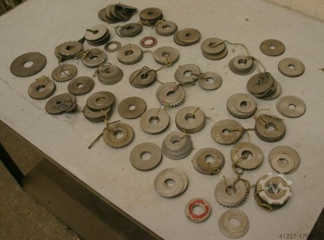 Disc cutters, approx. 100 pieces Stahl verschiedene Durchmesser