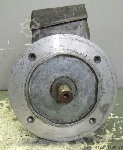 Electric motor 0.55 kW 1380 rpm Lenze 8D4-369H