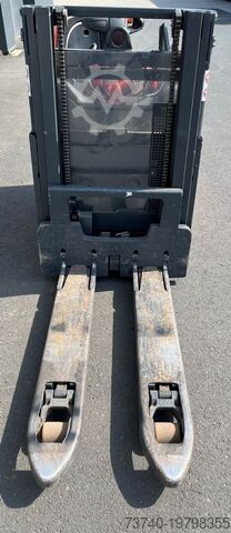 Fahrerstandstapler Linde D12 HP SP