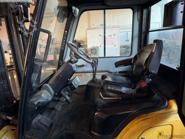 Fork Lift Truck - Diesel HYUNDAI 30D-9E