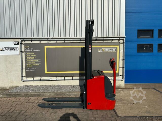VS-22322 Electric duplex stacker Linde L12i with initial lift LINDE L12i