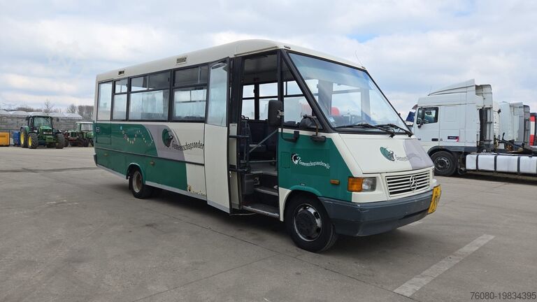 Stadtbus Mercedes-Benz Vario 614 (BELGIAN BUS / 34 SEATS / MANUAL PUMP...