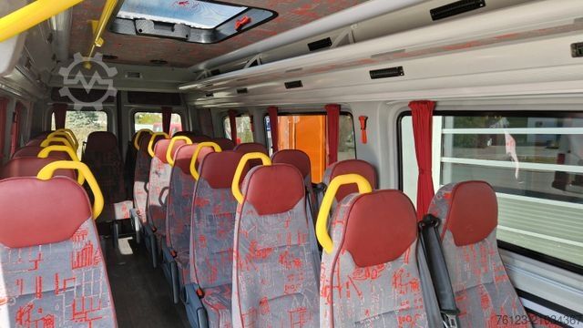 Minibus MAN TGE 22 Sitze GSR2 COC Lagerfahrzeug Stock