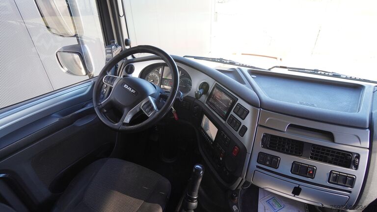 Hakenarmsystem DAF XF 460 – 8x2 hooklift truck