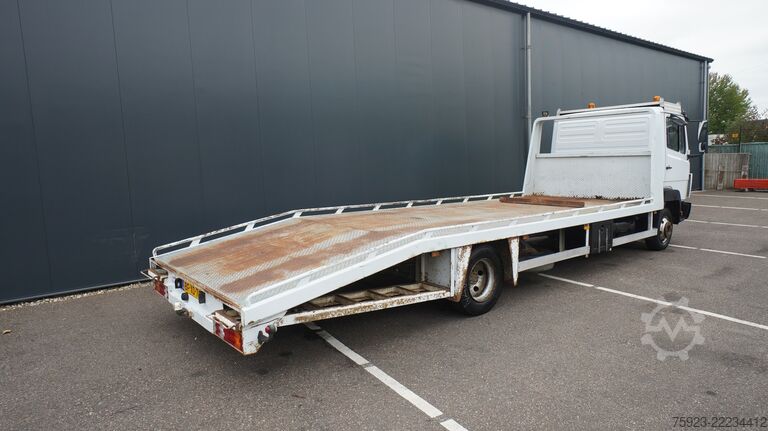 Car carrier van Mercedes-Benz 814 machine transporter truck