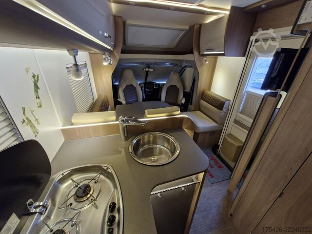 Semi-integrated camper BÜRSTNER Lyseo T 728 G Harmony Line *Sat-TV*Navi*I-Net*