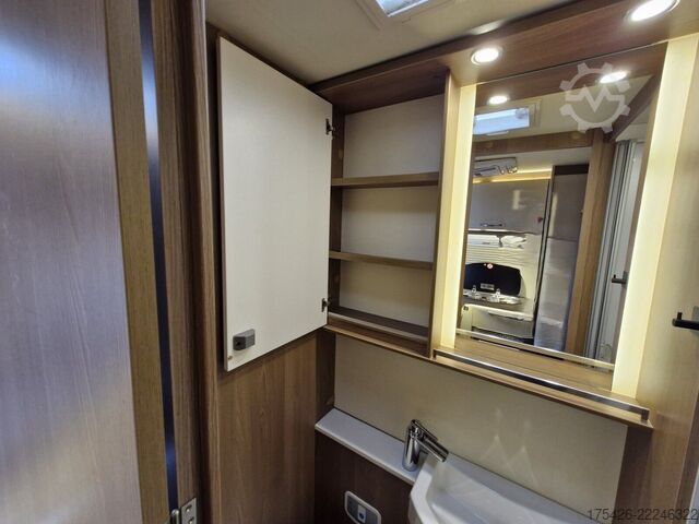 Semi-integrated camper BÜRSTNER Lyseo T 728 G Harmony Line *Sat-TV*Navi*I-Net*