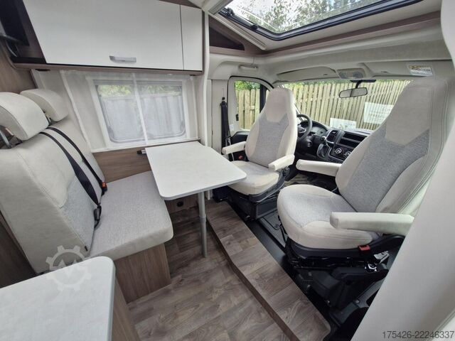 Semi-integrated camper CARADO V 337 *pro+ Paket*TV-Paket*Automatik*