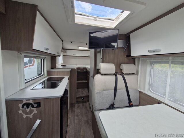 Semi-integrated camper CARADO V 337 *pro+ Paket*TV-Paket*Automatik*