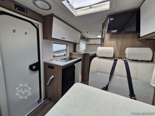 Semi-integrated camper CARADO V 337 *pro+ Paket*TV-Paket*Automatik*