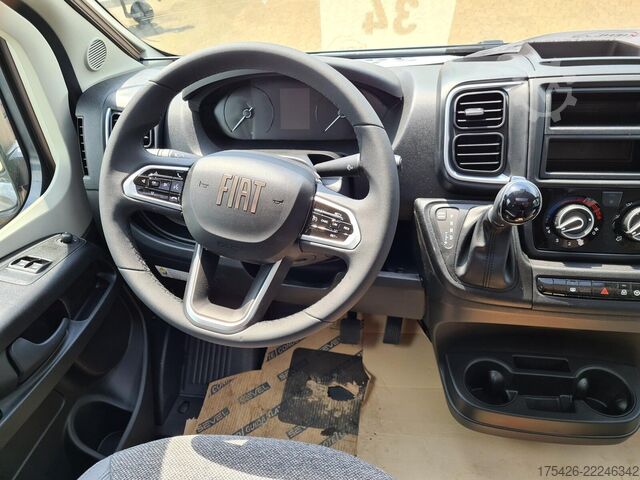 Semi-integrated camper CARADO V 339 *Pro+ Paket*LTE-Paket*