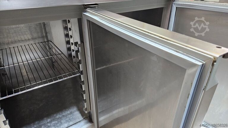Cooling table  DAIQUIRI 1720