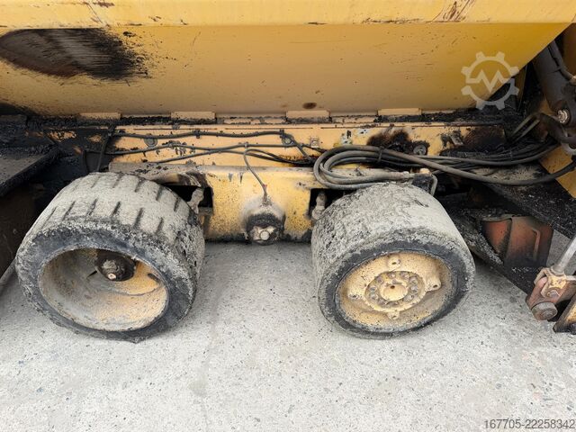 Wheeled asphalt paver Dynapac F121-4W (VB 805 TV)
