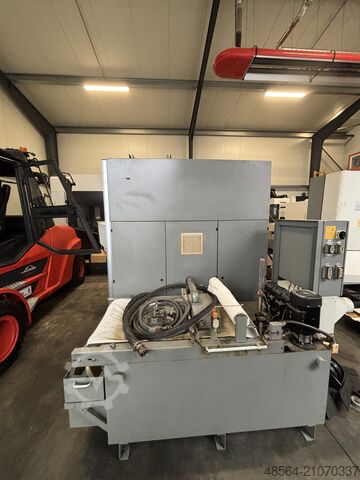 Universal-Bearbeitungszentrum Deckel Maho DMU 60T