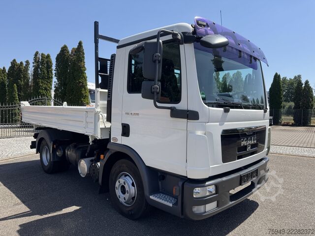 TGL 8.220 Meiller 3. S.-Kipper, 2x AHK MAN TGL 8.220 Meiller 3. S.-Kipper, 2x AHK