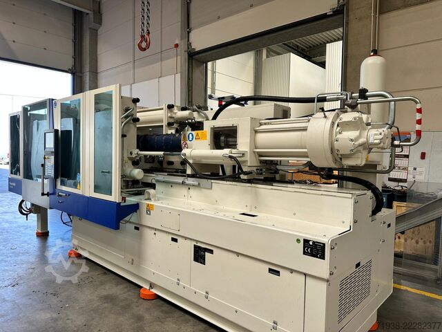 Injection molding machine KraussMaffei KM 300-2000 CX