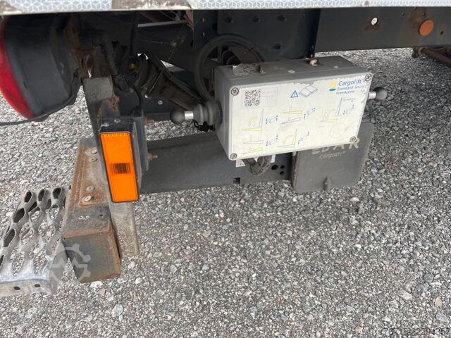 Box van IVECO Eurocargo 80E19 Koffer/LBW 1.Hand