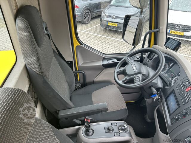 Car transporter DAF LF 180 FA / 391 dkm / Global Recovery Oprijwage...