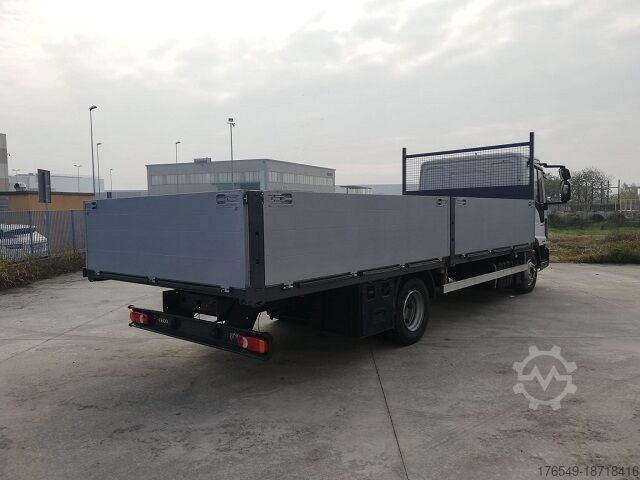 Feststehender Kastenwagen Iveco ML 100E22
