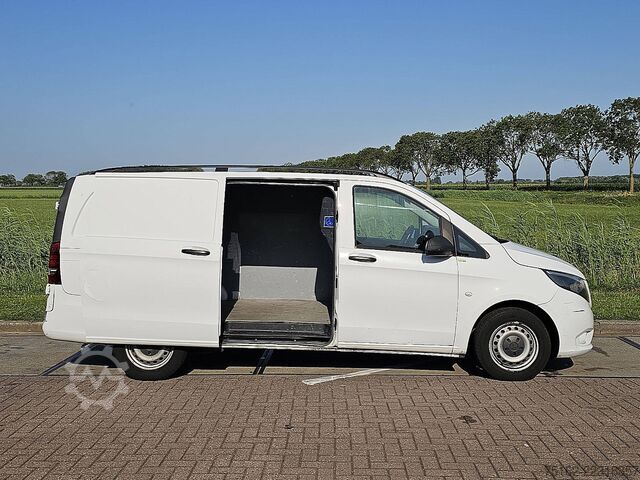High-roof van MERCEDES-BENZ VITO L2 111 cdi
