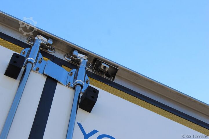 Refrigerated truck Renault D Wide E6 CS 1150Mt Bi-Temp. Tür+LBW TW Strom