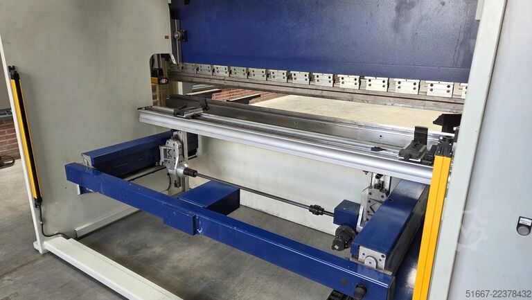 Press brake MVD Inan B3100-135T