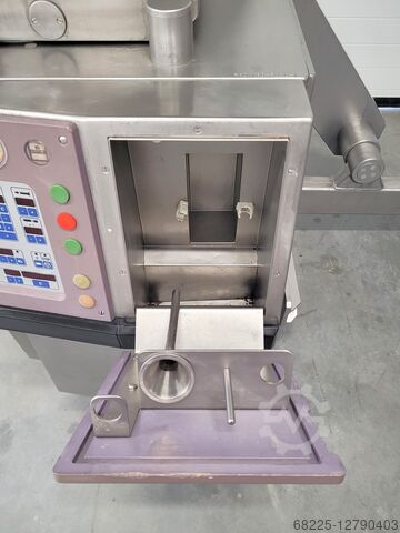 Vacuum filler Handtmann VF80B