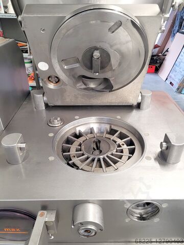 Vacuum filler Handtmann VF80B