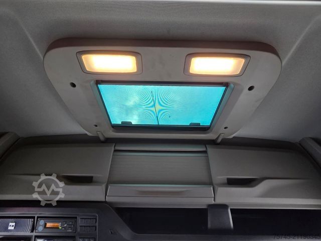 Logging truck MAN TGS 33.520*TAJFUN HOLZLADEKRAN-FUNK*STAHLSCHEMEL