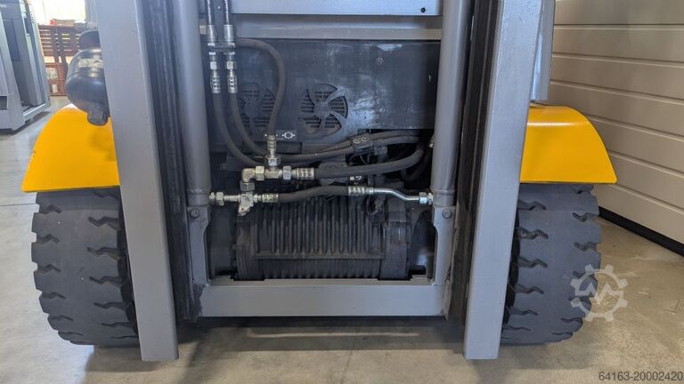 Elektro 4 Rad-Stapler Jungheinrich EFG 425s neuwertige Batterie