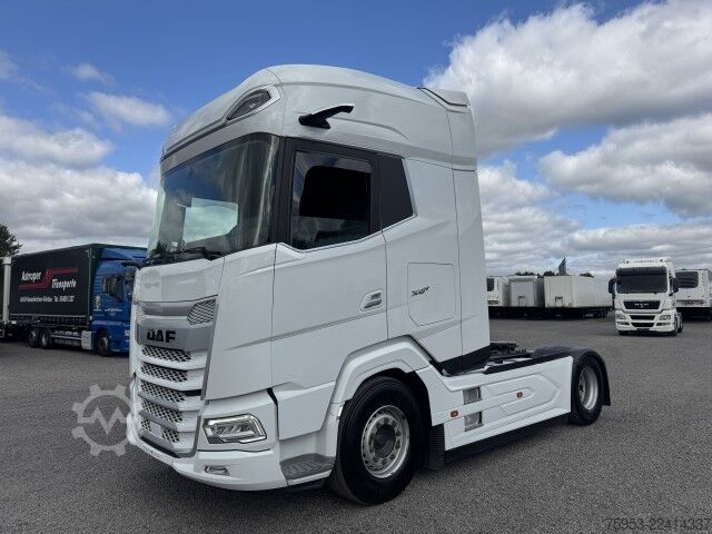 Standard tractor unit DAF XG+ 530 FT 4x2 VExec Standklima Intarder Leder