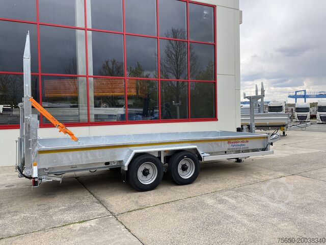 Low loader trailer Möslein TT 11-E6x2 hydr. Rampen  Tieflader für Fräsen breiten hydraulischen Rampen, Neu