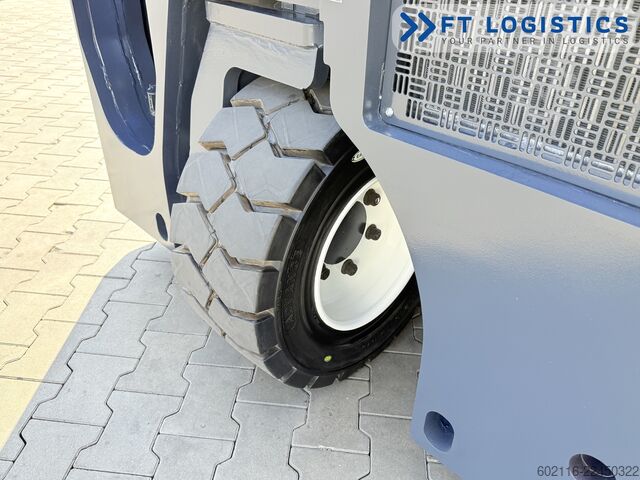 4-way forklift Combilift CB4500 GAS TRIPLEX 6400 FORK POSITIONER