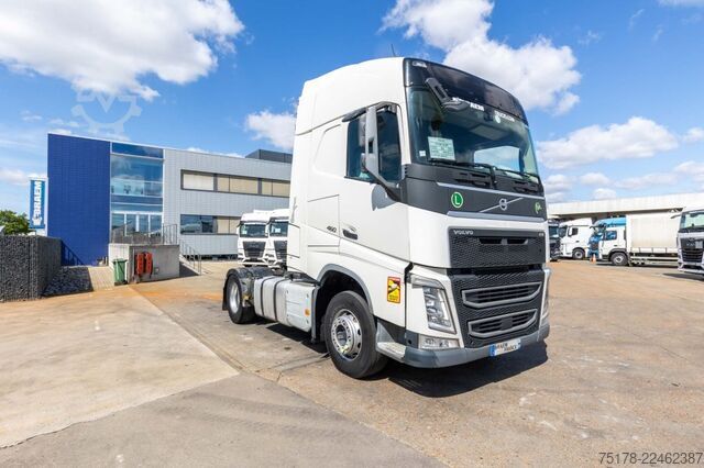 Standard tractor VOLVO FH4 460 GLOB