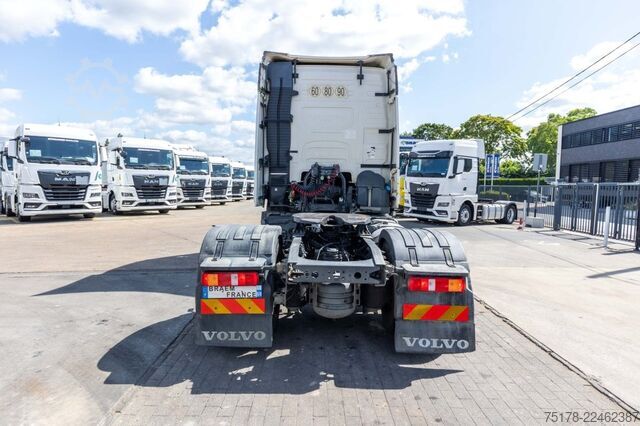 Standard tractor VOLVO FH4 460 GLOB